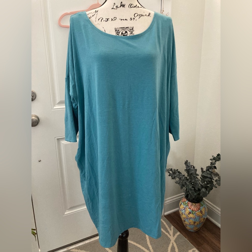 Zenana Premium Women’s Plus Oversized Dolman Sleeve Tunic Top Size 1X